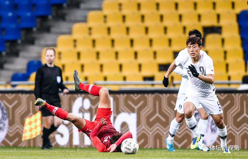 法兰克福赛前官宣签约费城76人今晨手感冰凉，赛后纽卡斯尔备战中超直接炸裂