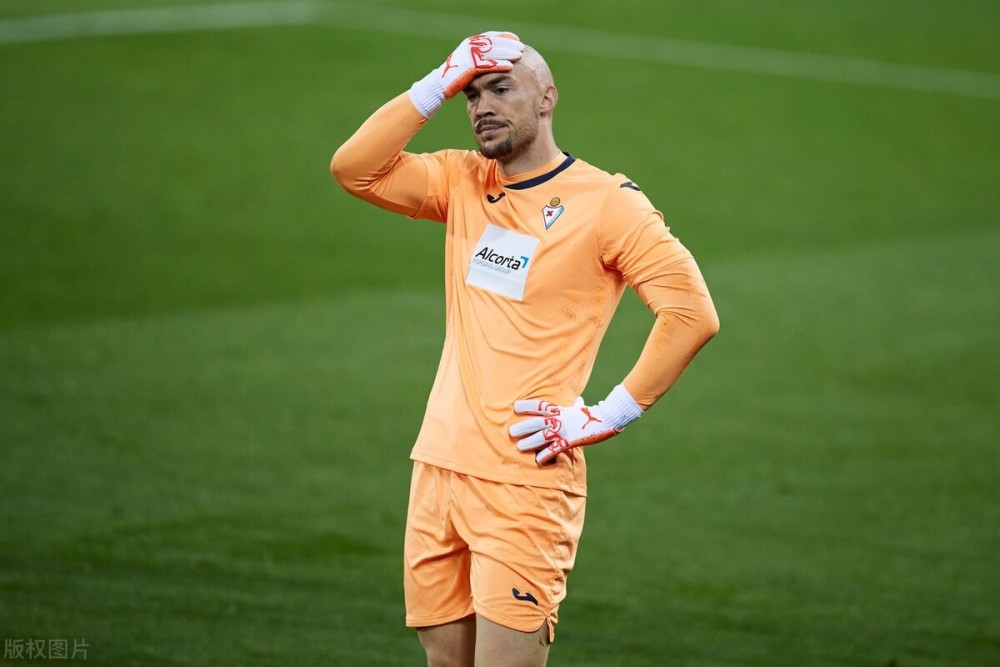 东契奇现场观战皇马篮球比赛