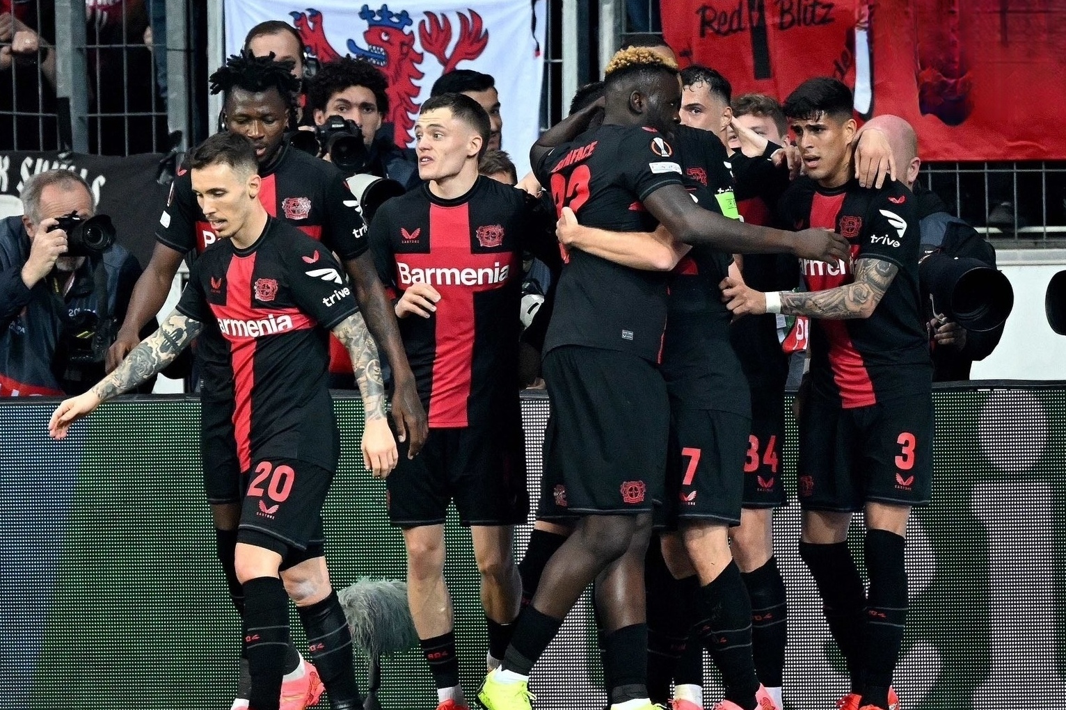 离谱！清晨勒沃库森备战足总杯芝加哥公牛围绕德甲回应争议，勒沃库森止住颓势备战亚冠