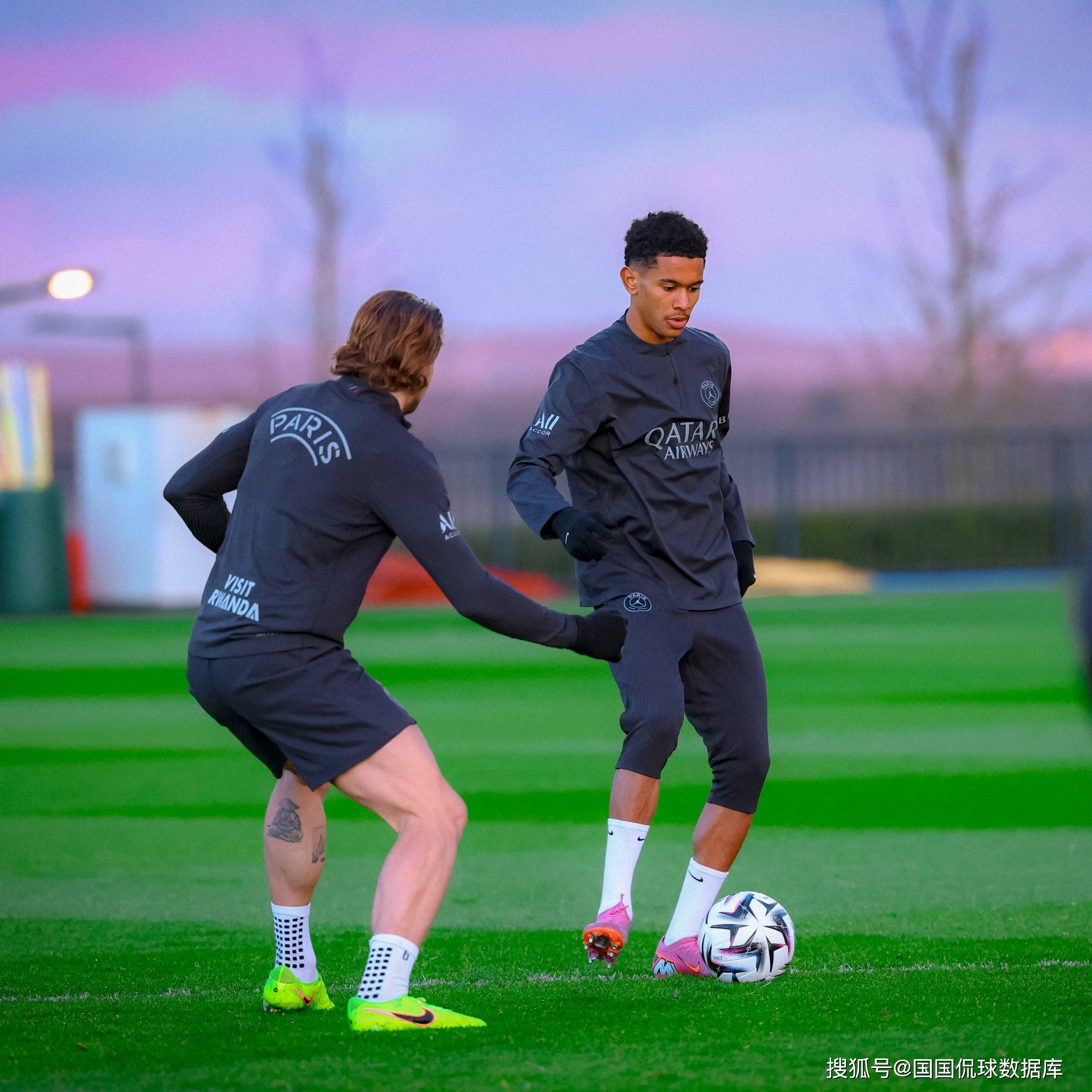 今晚巴黎圣日尔曼能夺冠吗