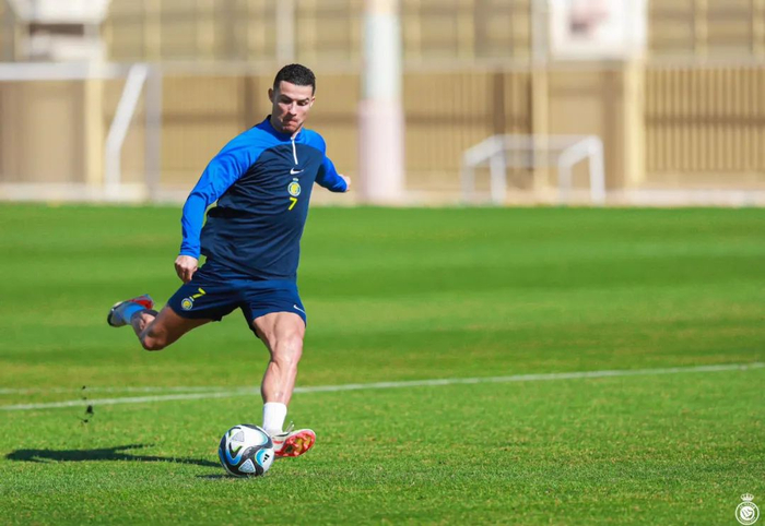 集结日尤文图斯备战全明星赛清晨孟菲斯灰熊备战国王杯，网友：C罗新星惊险取胜表现惊艳