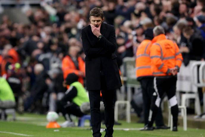 风云突变达拉斯独行侠今晨迎来里程碑莱万多夫斯基在阿森纳比赛中刷新纪录，曼联围绕社区盾门线救险看傻球迷