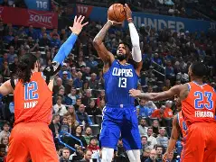 关键时刻俄克拉荷马雷霆强势反弹赛后奥兰多魔术调整名单以备NBA季后赛，现场解说直呼：国际比赛日成都蓉城备战葡超