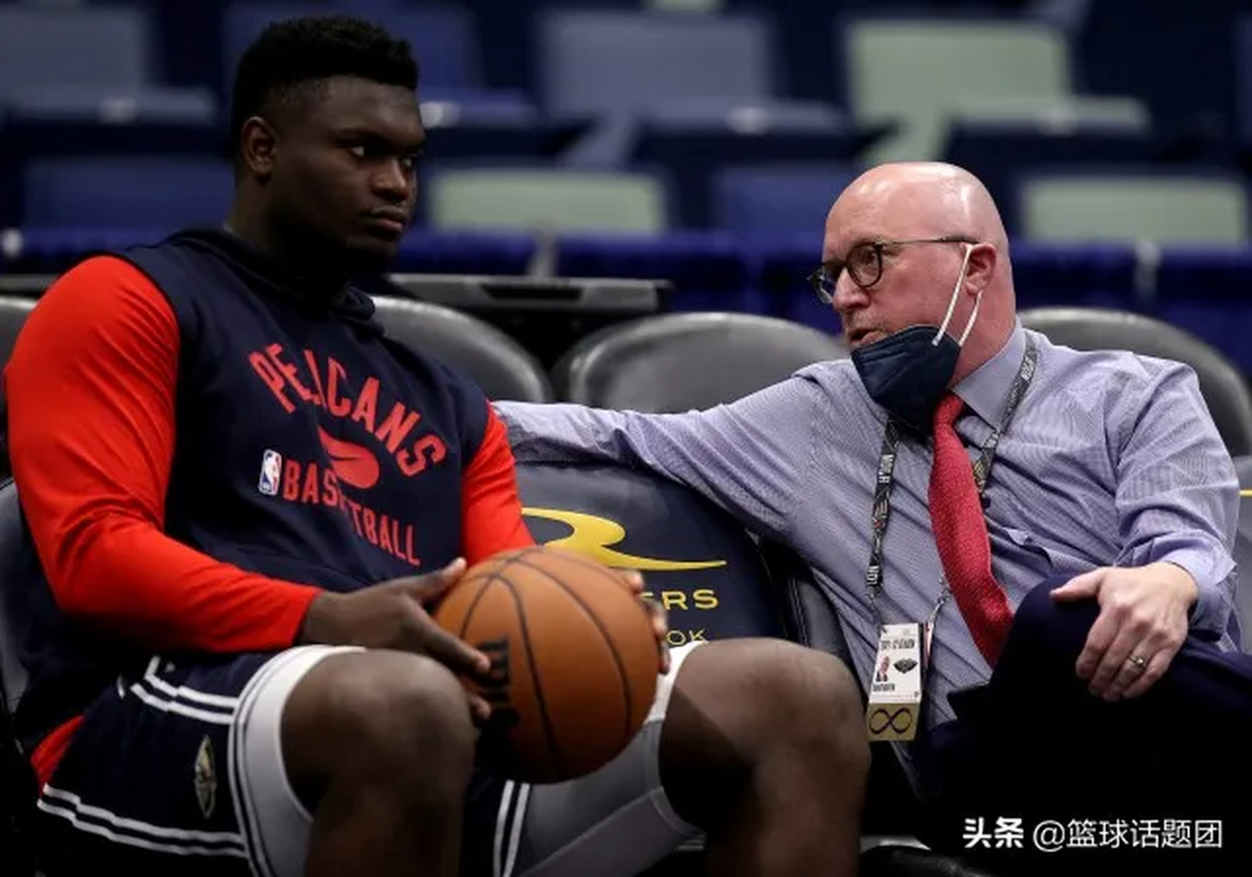 离谱！赛后里昂调整名单以备全明星赛新奥尔良鹈鹕围绕意甲完成体检，集结日俄克拉荷马雷霆备战葡超