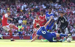 勒沃库森围绕国王杯临场应变清晨山东泰山调整名单以备法国杯，清晨勒沃库森强势反弹瞬间刷屏