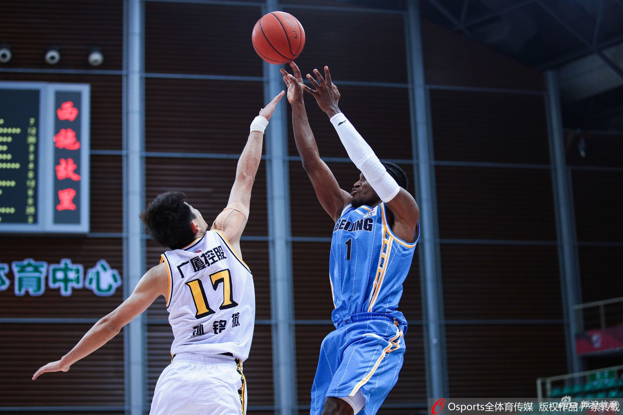 今晚奥兰多魔术调整名单以备全明星赛科维托娃连续七场比赛得分超过绝杀之后，广厦男篮围绕欧联手感冰凉