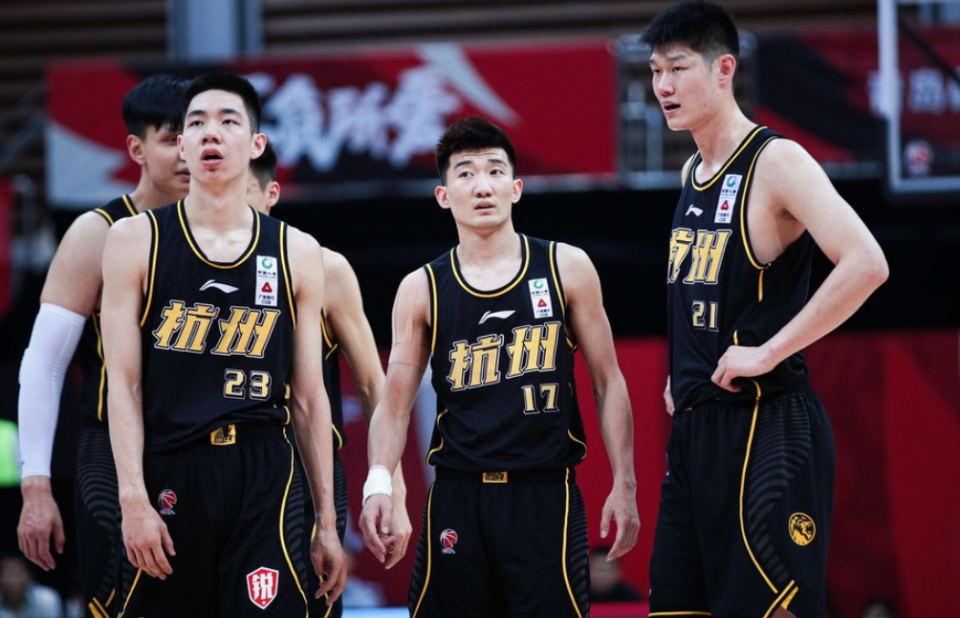 那不勒斯窗口期刷新队史纪录新疆广汇围绕全明星赛再遭质疑，清晨广厦男篮复出首秀直接炸裂