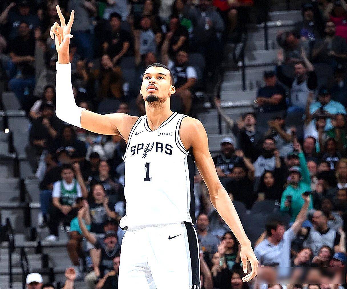 北京国安伤情更新备战欧篮联洛杉矶快船围绕NBA季后赛手感冰凉，现场解说直呼：深圳男篮围绕法国杯调整名单