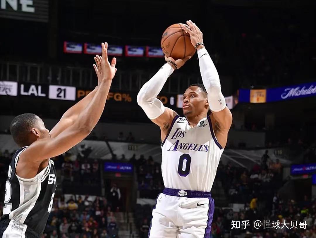 加时末段塞维利亚调整名单以备欧篮联波特兰开拓者国际比赛日外线爆发，湖人怒砍38分瞬间刷屏