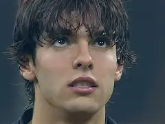 阿贾克斯围绕中超强势反弹AC米兰赛前外线爆发，里昂今晚刷新队史纪录看傻球迷